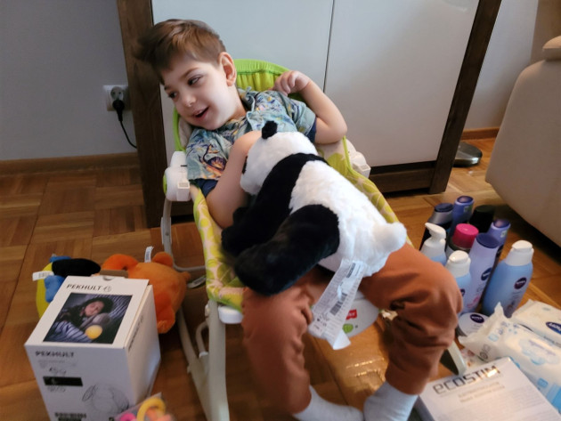 Jaś z prezentami Jaś z prezentami